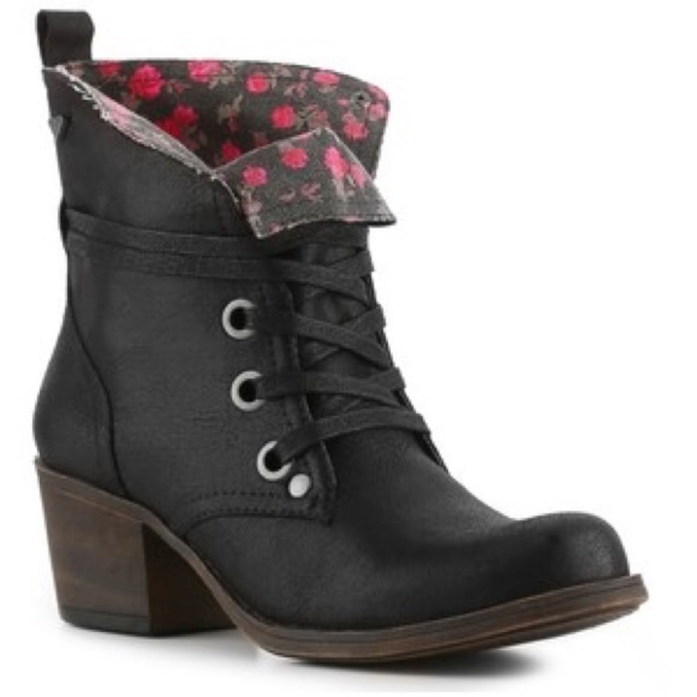 Roxy boots